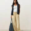 100 % Leinen-Hose mit geradem Bein und Streifenmuster 100 % Leinen-Hose mit geradem Bein und Streifenmuster
