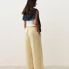 100 % Leinen-Hose mit geradem Bein und Streifenmuster 100 % Leinen-Hose mit geradem Bein und Streifenmuster
