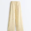 100 % Leinen-Hose mit geradem Bein und Streifenmuster 100 % Leinen-Hose mit geradem Bein und Streifenmuster
