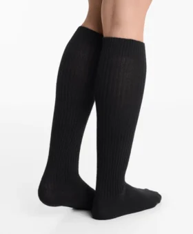 18 % Kaschmir, 13 % Wolle – lange Socken