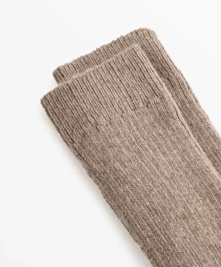 18 % Kaschmir, 13 % Wolle – lange Socken 18 % Kaschmir, 13 % Wolle – lange Socken