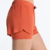 2-in-1-Shorts mit mittlerer Leibhöhe und Light Touch-Tragegefühl 2-in-1-Shorts mit mittlerer Leibhöhe und Light Touch-Tragegefühl
