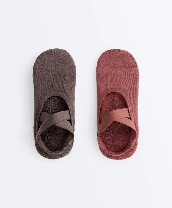 2 Paar gepolsterte, unsichtbare Socken aus Baumwollmischung für Yoga und Pilates mit gekreuzten Bändern 2 Paar gepolsterte, unsichtbare Socken aus Baumwollmischung für Yoga und Pilates mit gekreuzten Bändern