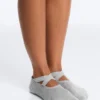 2 Paar gepolsterte Yoga- und Pilates-Socken aus Baumwollmischung mit gekreuzten Bändern 2 Paar gepolsterte Yoga- und Pilates-Socken aus Baumwollmischung mit gekreuzten Bändern