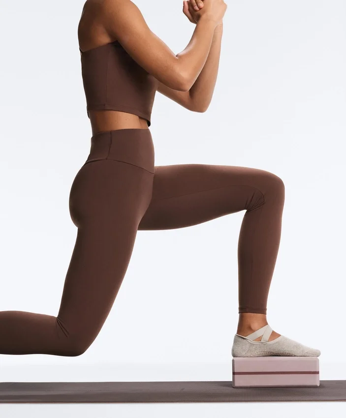 2 Paar gepolsterte Yoga- und Pilates-Socken aus Baumwollmischung mit gekreuzten Bändern 2 Paar gepolsterte Yoga- und Pilates-Socken aus Baumwollmischung mit gekreuzten Bändern