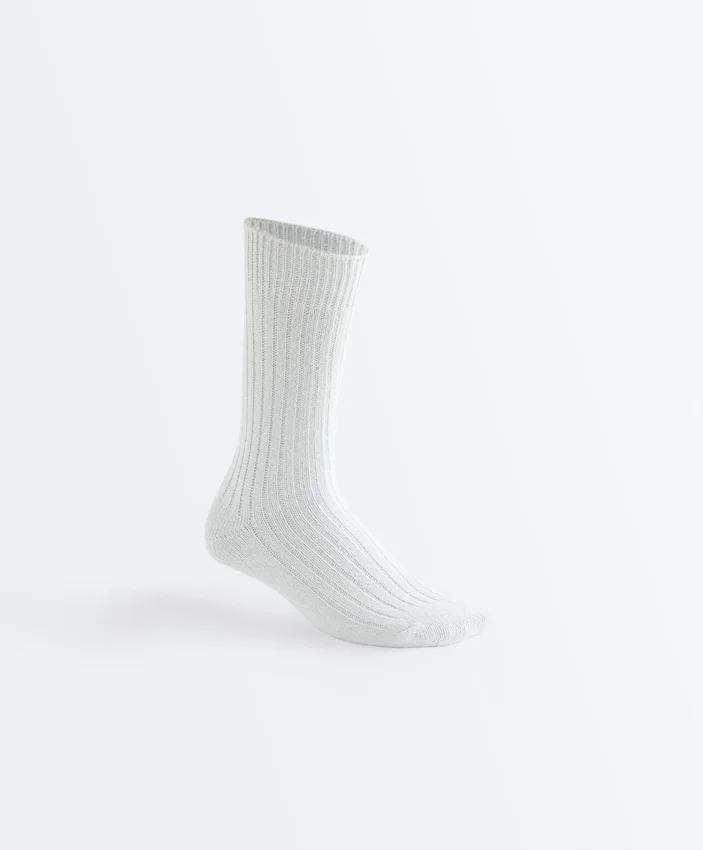 2 Paar klassische gerippte Socken 2 Paar klassische gerippte Socken