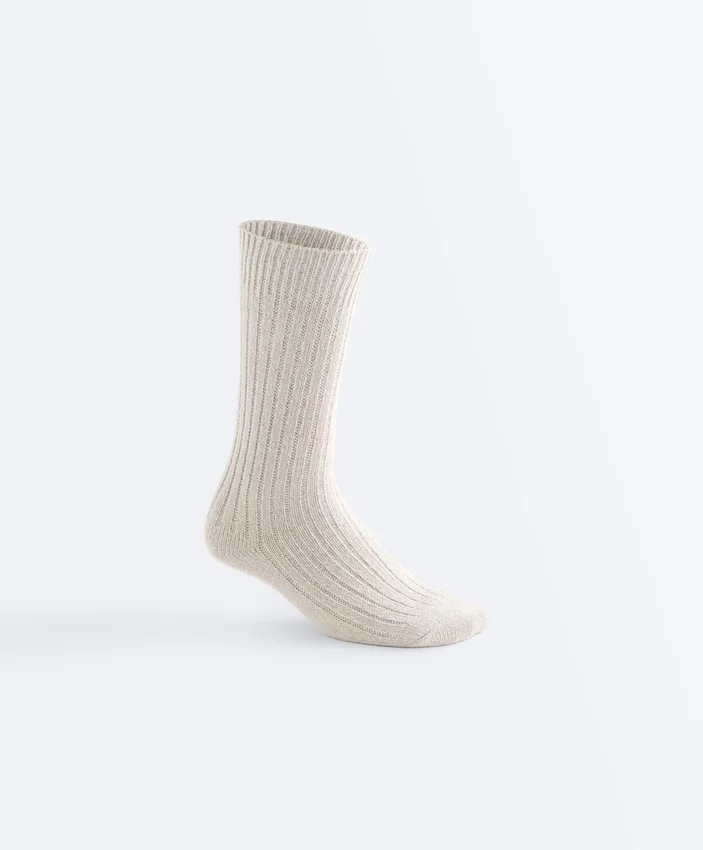 2 Paar klassische gerippte Socken 2 Paar klassische gerippte Socken