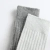 2 Paar klassische gerippte Socken 2 Paar klassische gerippte Socken