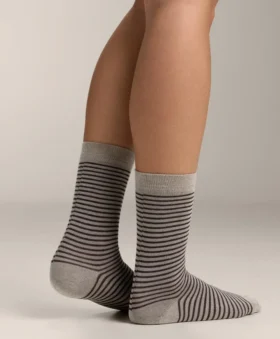 2 Paar klassische Socken aus 55 % Modal und 10 % Kaschmir
