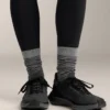 2 Paar klassische Socken aus 55 % Modal und 10 % Kaschmir 2 Paar klassische Socken aus 55 % Modal und 10 % Kaschmir