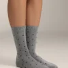 2 Paar klassische Socken aus 55 % Modal und 10 % Kaschmir 2 Paar klassische Socken aus 55 % Modal und 10 % Kaschmir