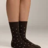 2 Paar klassische Socken aus 55 % Modal und 10 % Kaschmir 2 Paar klassische Socken aus 55 % Modal und 10 % Kaschmir