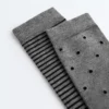 2 Paar klassische Socken aus 55 % Modal und 10 % Kaschmir 2 Paar klassische Socken aus 55 % Modal und 10 % Kaschmir