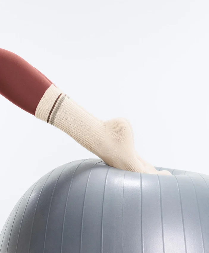 2 Paar klassische Yoga- und Pilates-Socken aus Baumwollmischung 2 Paar klassische Yoga- und Pilates-Socken aus Baumwollmischung