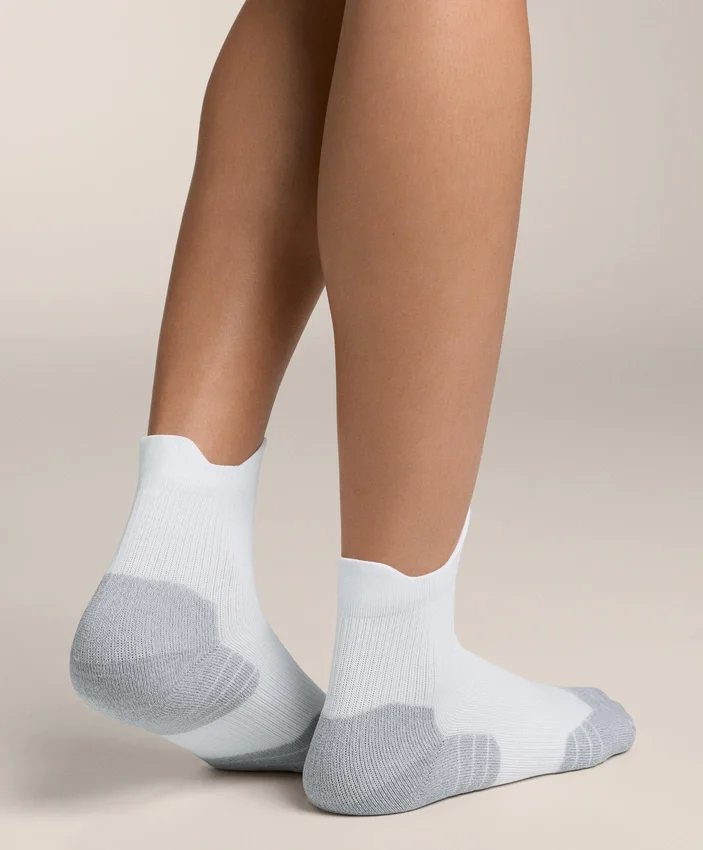 2 Paar kurze Laufsocken aus Polyamidmischung 2 Paar kurze Laufsocken aus Polyamidmischung