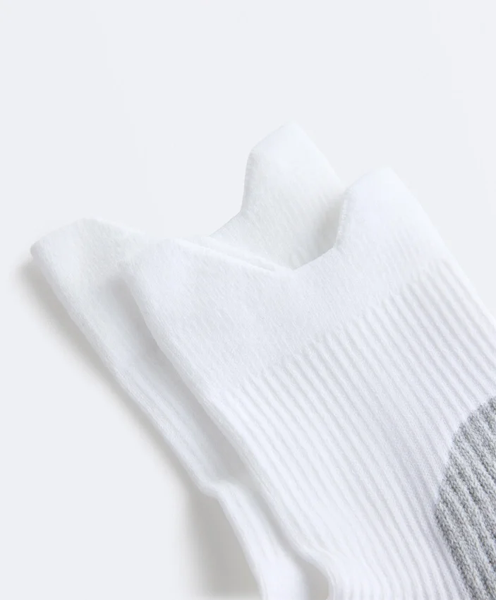 2 Paar kurze Laufsocken aus Polyamidmischung 2 Paar kurze Laufsocken aus Polyamidmischung