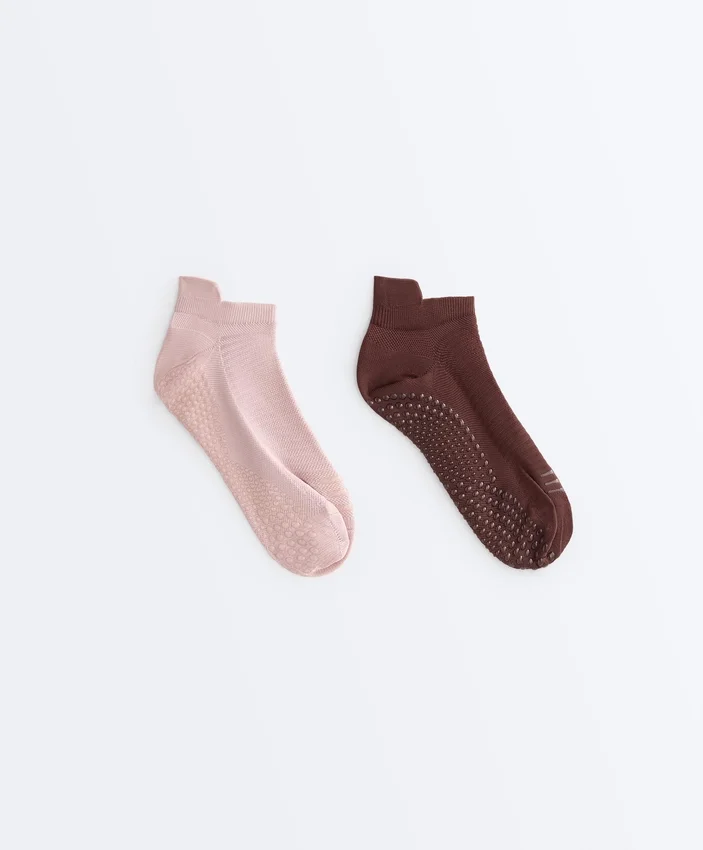 2 Paar Sneaker-Socken aus Polyamid-Mischung für Yoga und Pilates 2 Paar Sneaker-Socken aus Polyamid-Mischung für Yoga und Pilates
