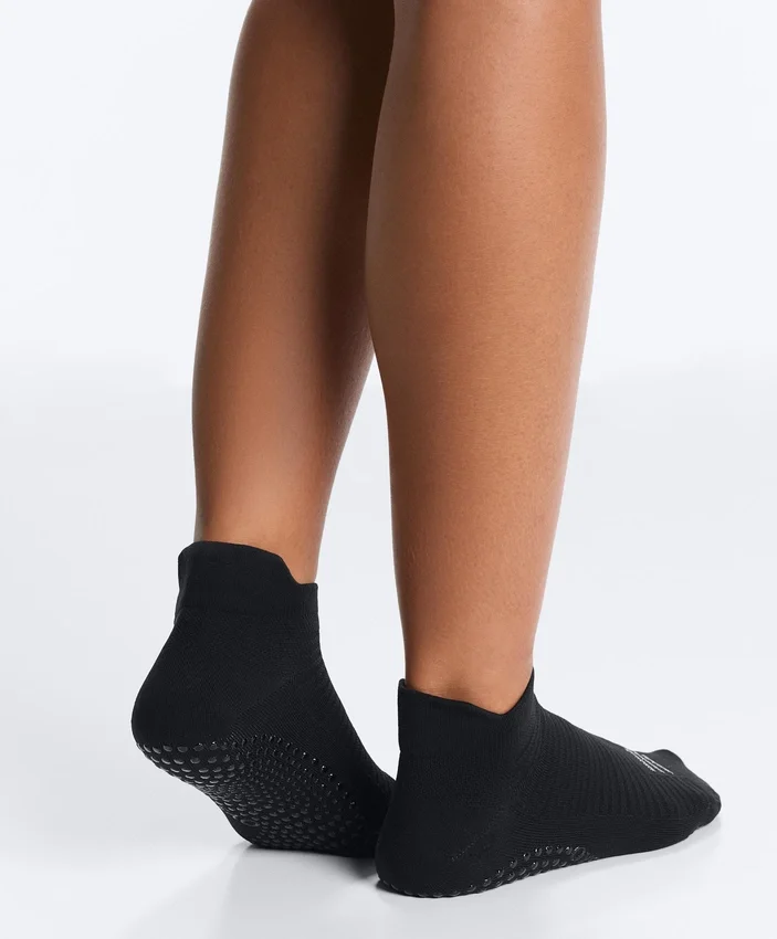 2 Paar Sneaker-Socken aus Polyamid-Mischung für Yoga und Pilates 2 Paar Sneaker-Socken aus Polyamid-Mischung für Yoga und Pilates
