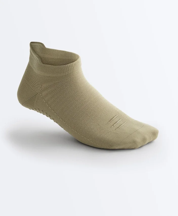 2 Paar Sneaker-Socken aus Polyamid-Mischung für Yoga und Pilates 2 Paar Sneaker-Socken aus Polyamid-Mischung für Yoga und Pilates