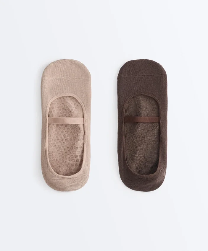 2 Paar unsichtbare Yoga- und Pilates-Socken aus Baumwollmischung mit gekreuztem Riemen 2 Paar unsichtbare Yoga- und Pilates-Socken aus Baumwollmischung mit gekreuztem Riemen