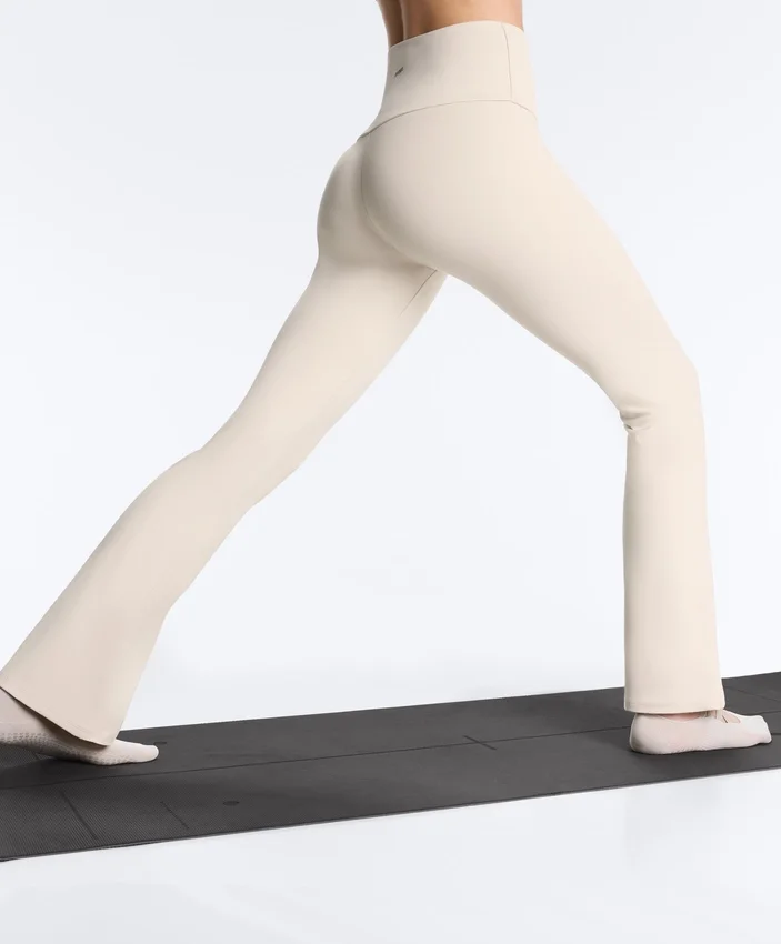2 Paar Yoga- und Pilates-Socken aus Polyamid-Mischgewebe mit doppelten Bändern 2 Paar Yoga- und Pilates-Socken aus Polyamid-Mischgewebe mit doppelten Bändern