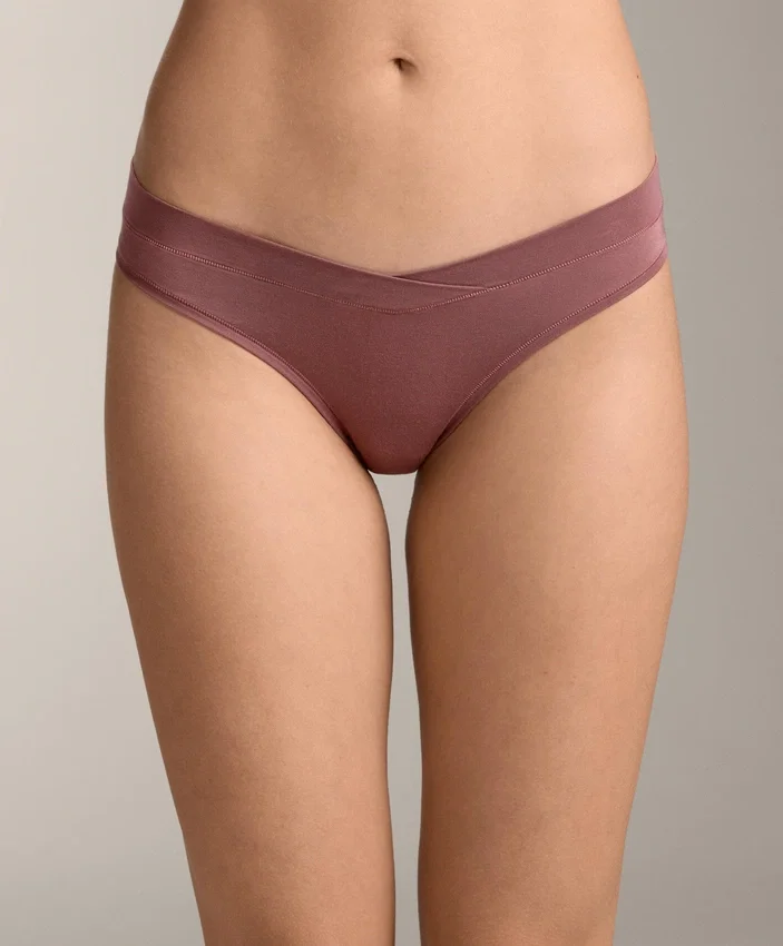 3 Brazilian-Slips mit V-Ausschnitt aus Modal-Mischgewebe 3 Brazilian-Slips mit V-Ausschnitt aus Modal-Mischgewebe