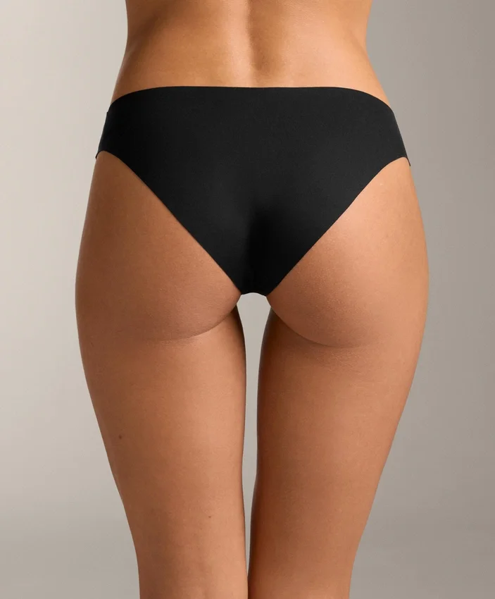 3 klassische Bikinislips aus nahtloser Polyamidmischung mit V-Ausschnitt 3 klassische Bikinislips aus nahtloser Polyamidmischung mit V-Ausschnitt