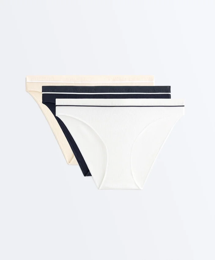 3 klassische Slips aus Baumwollmischung mit Rippmuster 3 klassische Slips aus Baumwollmischung mit Rippmuster