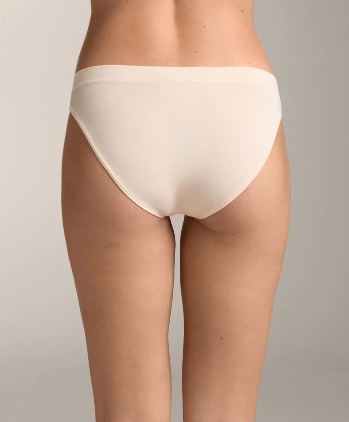 3 klassische Slips aus Modal-Mischung mit V-Ausschnitt 3 klassische Slips aus Modal-Mischung mit V-Ausschnitt