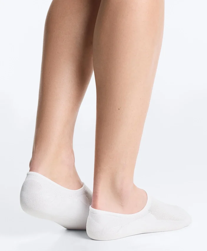 3 Paar hochgeschnittene, unsichtbare Sport-Sneaker-Socken aus einer Polyamid-Mischung 3 Paar hochgeschnittene, unsichtbare Sport-Sneaker-Socken aus einer Polyamid-Mischung