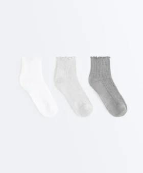 3 Paar Kniestrümpfe aus Baumwollmischung mit gewelltem Rand 3 Paar Kniestrümpfe aus Baumwollmischung mit gewelltem Rand