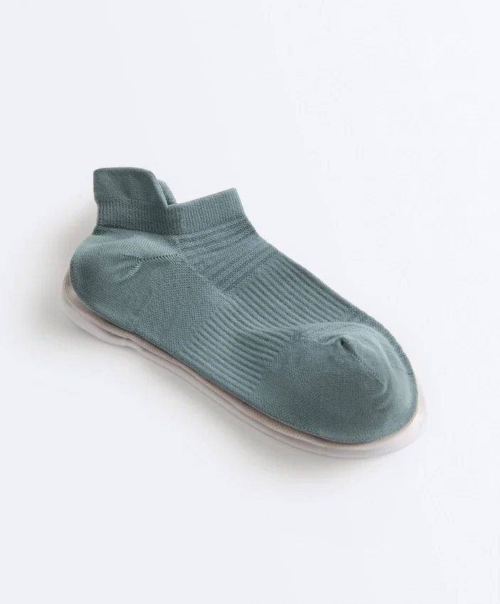 3 Paar Sneaker-Socken aus Polyamid-Mischgewebe mit Fersenlasche 3 Paar Sneaker-Socken aus Polyamid-Mischgewebe mit Fersenlasche