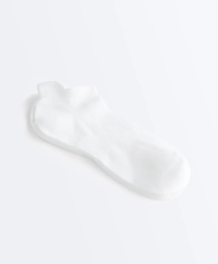 3 Paar Sport-Sneaker-Socken aus Polyamid-Mischgewebe mit Fersenlasche 3 Paar Sport-Sneaker-Socken aus Polyamid-Mischgewebe mit Fersenlasche