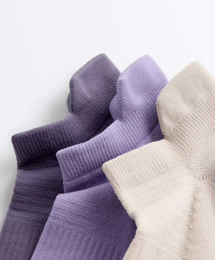 3 Paar Sport-Sneaker-Socken aus Polyamid-Mischgewebe mit Fersenlasche 3 Paar Sport-Sneaker-Socken aus Polyamid-Mischgewebe mit Fersenlasche
