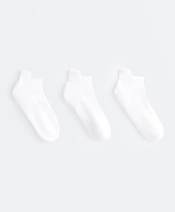 3 Paar Sport-Sneakersocken aus Baumwollmischung mit Fersenlasche 3 Paar Sport-Sneakersocken aus Baumwollmischung mit Fersenlasche