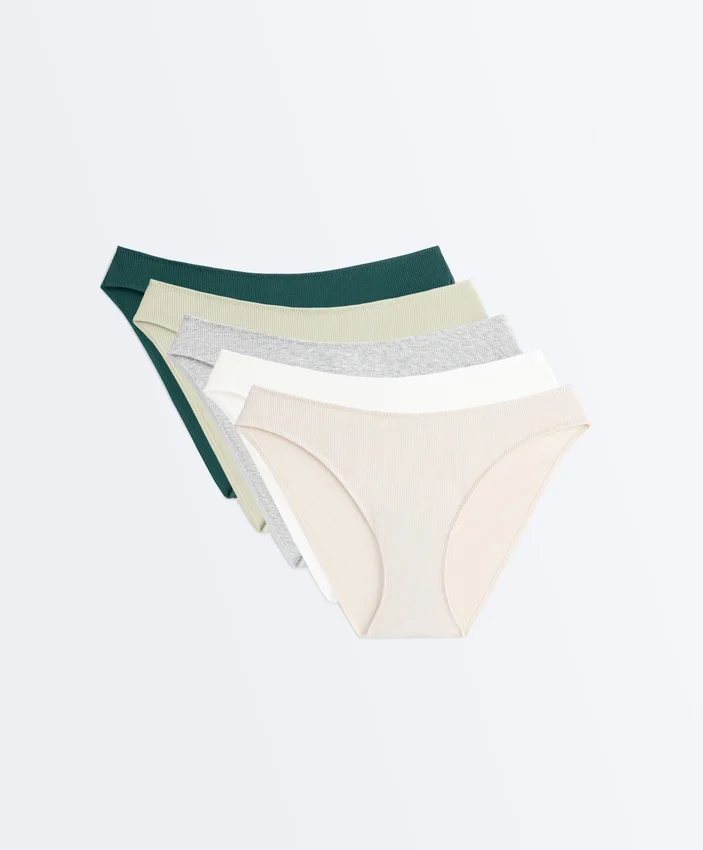5 klassische U-Cut-Slips aus Baumwollrippstoff 5 klassische U-Cut-Slips aus Baumwollrippstoff