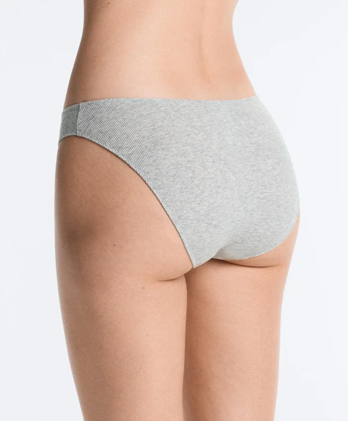 5 klassische U-Cut-Slips aus Baumwollrippstoff 5 klassische U-Cut-Slips aus Baumwollrippstoff