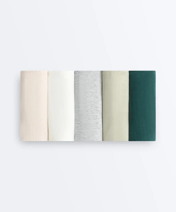 5 klassische U-Cut-Slips aus Baumwollrippstoff 5 klassische U-Cut-Slips aus Baumwollrippstoff