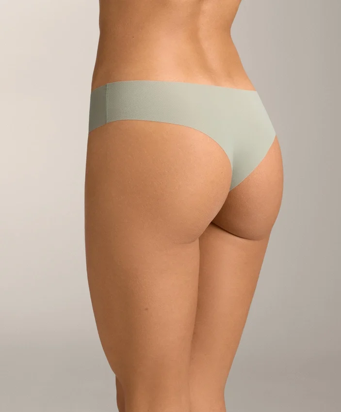 5 lasergeschnittene, unsichtbare Brazilian-Slips aus leicht geripptem Polyamid-Mischgewebe 5 lasergeschnittene, unsichtbare Brazilian-Slips aus leicht geripptem Polyamid-Mischgewebe