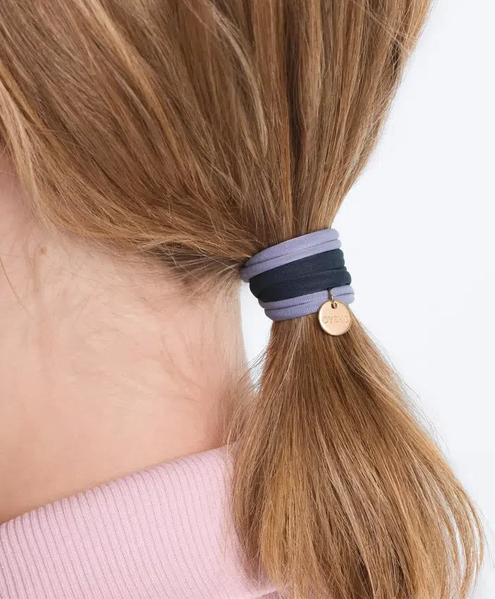 6 Haargummis mit Oysho-Plakette 6 Haargummis mit Oysho-Plakette