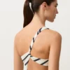 Asymmetrischer gestreifter Trikinis aus Häkelstoff Asymmetrischer gestreifter Trikinis aus Häkelstoff