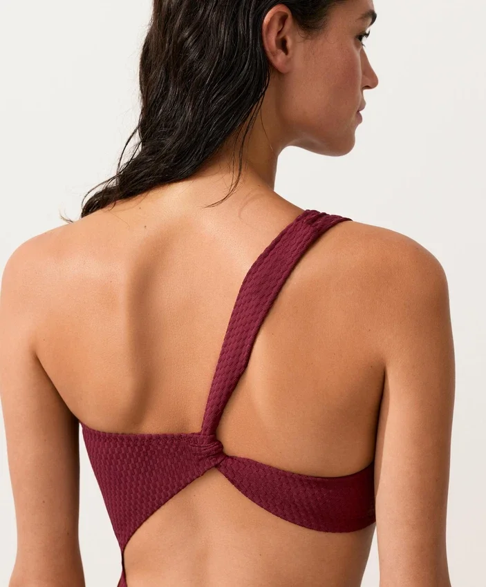 Asymmetrischer Trikinis aus Jacquard mit Mini-Karomuster Asymmetrischer Trikinis aus Jacquard mit Mini-Karomuster