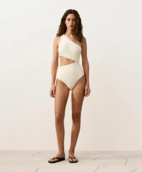 Asymmetrischer Trikinis mit Bubble-Häkelmuster