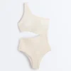 Asymmetrischer Trikinis mit Bubble-Häkelmuster Asymmetrischer Trikinis mit Bubble-Häkelmuster