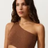 Asymmetrischer Trikinis mit Knitteroptik Asymmetrischer Trikinis mit Knitteroptik