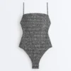 Bandeau-Badeanzug aus Gingham-Smokstoff Bandeau-Badeanzug aus Gingham-Smokstoff