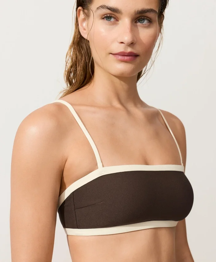 Bandeau-Bikini mit Kontrastbesatz Bandeau-Bikini mit Kontrastbesatz