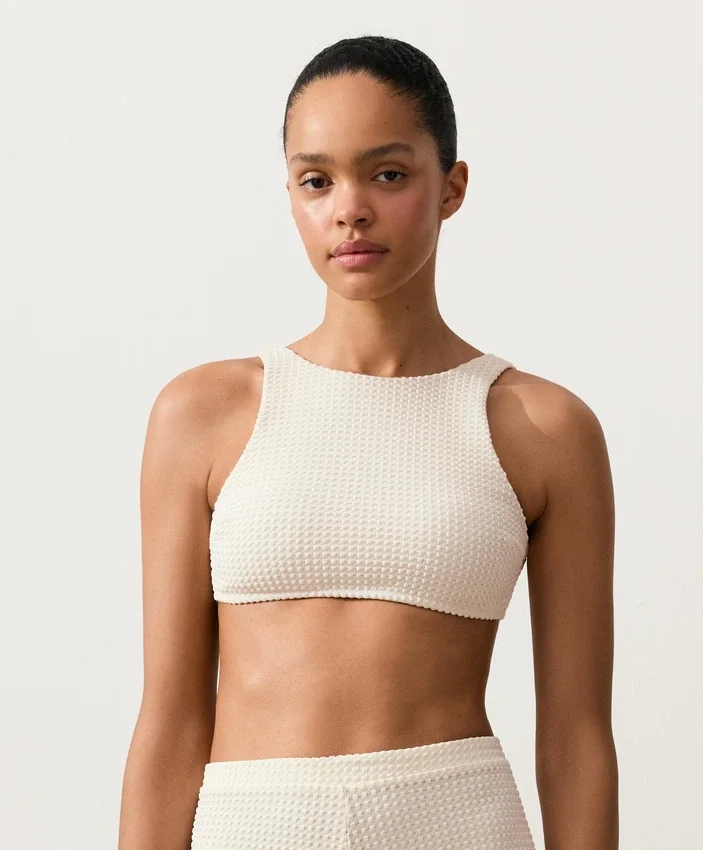 Bikini-Oberteil aus Häkelstoff mit Bubble-Textur Bikini-Oberteil aus Häkelstoff mit Bubble-Textur