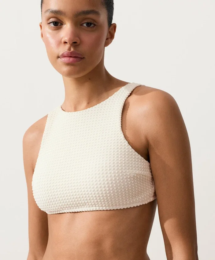 Bikini-Oberteil aus Häkelstoff mit Bubble-Textur Bikini-Oberteil aus Häkelstoff mit Bubble-Textur