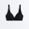 Bikini-Oberteil aus Piqué mit Bindeband im Nacken Bikini-Oberteil aus Piqué mit Bindeband im Nacken